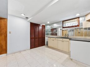 154-70 11th Avenue, Beechhurst NY 11357