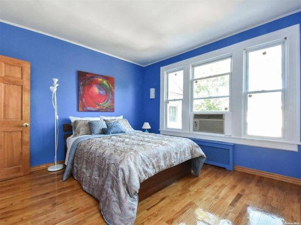 26 Cherry Street, Douglaston NY 11363