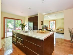 26 Cherry Street, Douglaston NY 11363