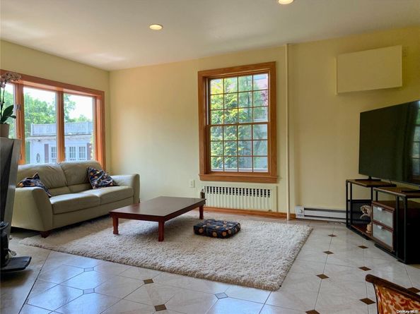 26 Cherry Street, Douglaston NY 11363
