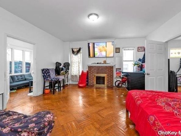 85-38 Homelawn Street, Jamaica Hills NY 11432