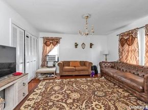 85-38 Homelawn Street, Jamaica Hills NY 11432
