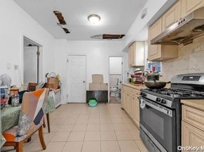 85-38 Homelawn Street, Jamaica Hills NY 11432