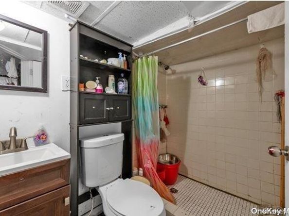 85-38 Homelawn Street, Jamaica Hills NY 11432