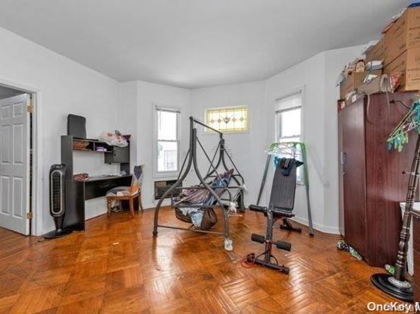 85-38 Homelawn Street, Jamaica Hills NY 11432