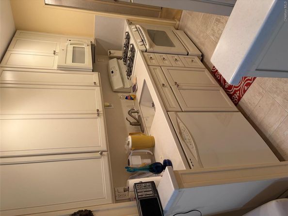 84-39 Apt 4L 153 Avenue 4L, Howard Beach NY 11414