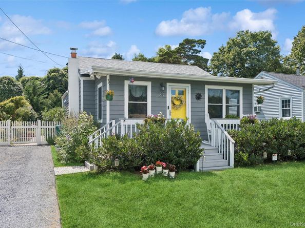 34 W End Avenue, East Quogue NY 11942