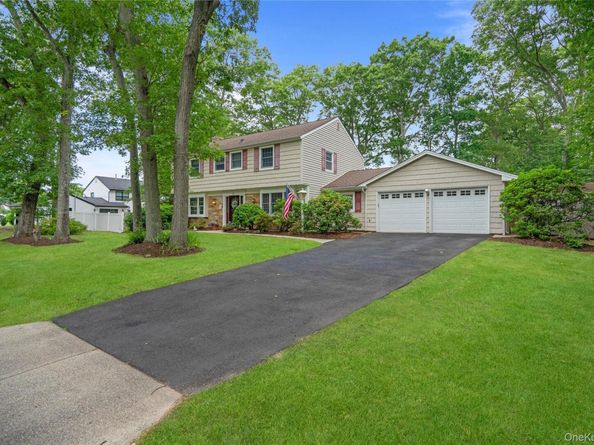 3 Palfrey Street, Stony Brook NY 11790