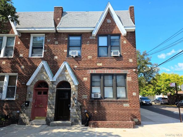 70-02 69th Street, Glendale NY 11385