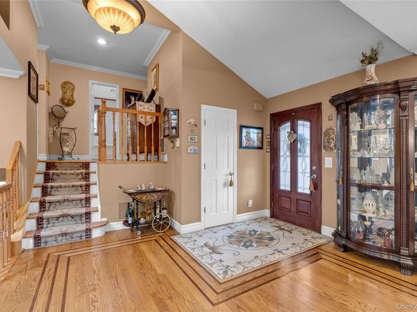 936 Stratford Court, Westbury NY 11590