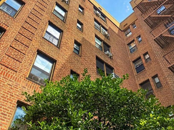83-05 98 Street 5B, Woodhaven NY 11421