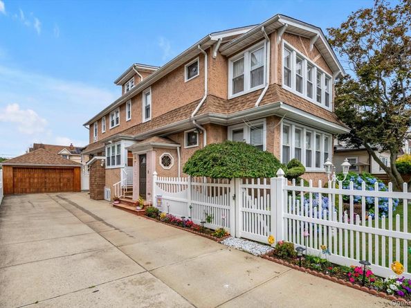 90-34 190th Street, Hollis NY 11423