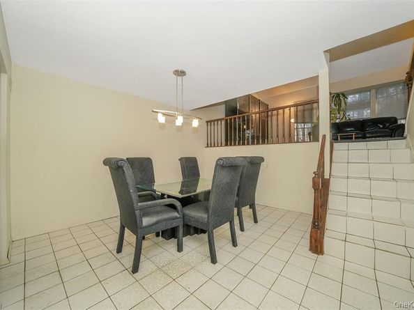 37 Santa Barbara Drive, Plainview NY 11803