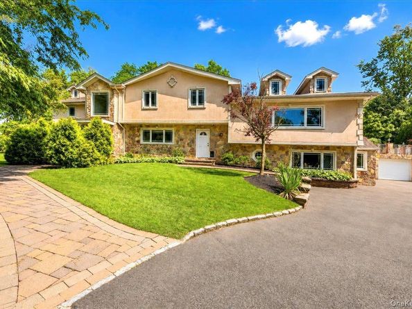 451 Ardsley Road, Scarsdale NY 10583