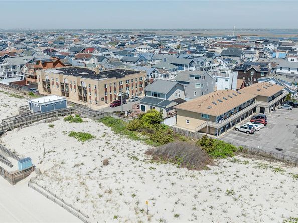 979 Oceanfront 11, Long Beach NY 11561