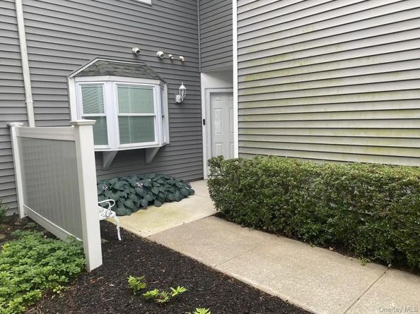 132 Captains Court, Moriches NY 11955