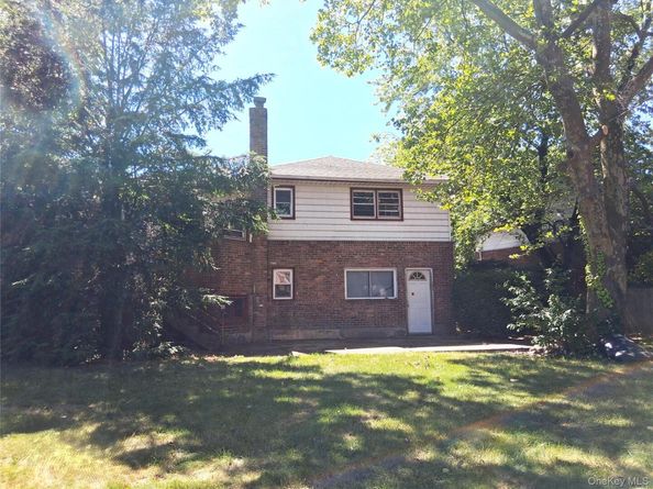 1036 Furth Road, Valley Stream NY 11581