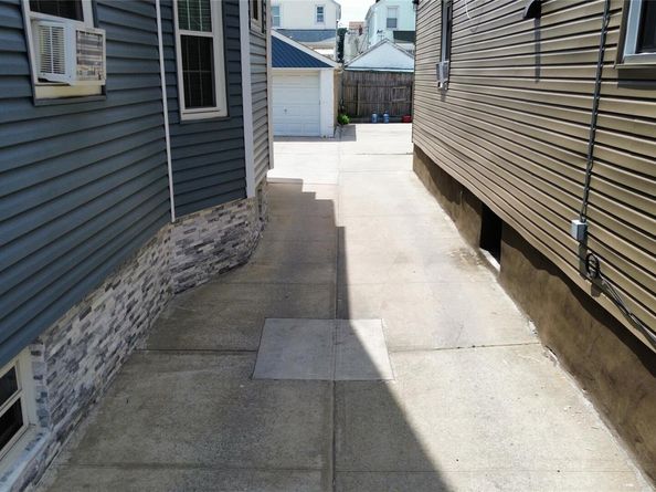 9528 132nd Street, Richmond Hill S. NY 11419