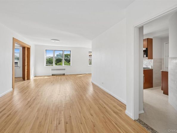 640 W 231 Street 5H, Bronx NY 10463