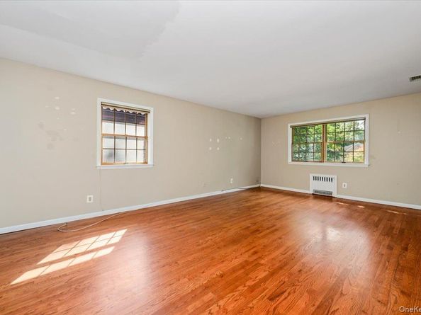 77 W Devonia Avenue, Mount Vernon NY 10552
