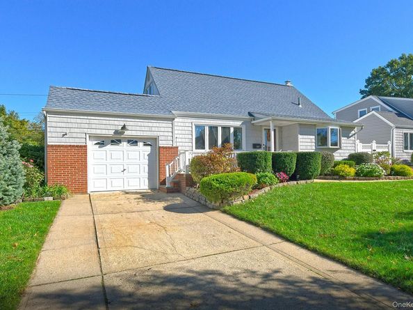3153 Ward Lane, Wantagh NY 11793