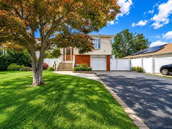 244 Baylawn Avenue, Copiague NY 11726