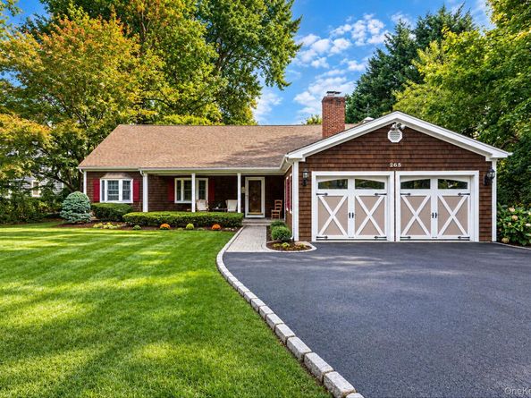 265 Oak Neck Lane, West Islip NY 11795