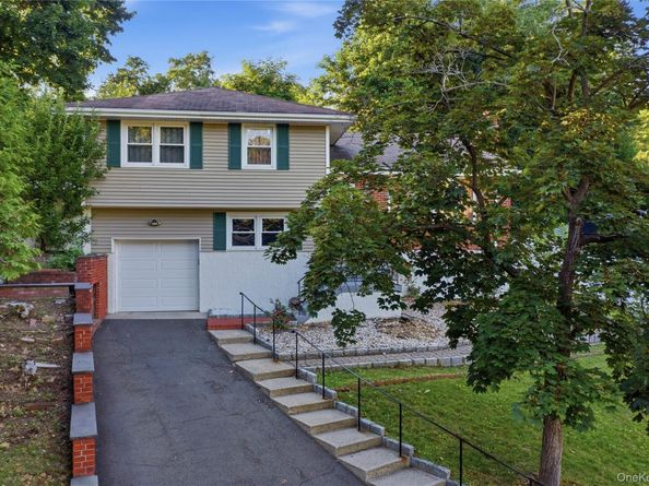 3 Hardy Place, Yonkers NY 10703