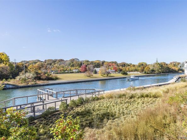 57 Old Boathouse Lane S, Hampton Bays NY 11946