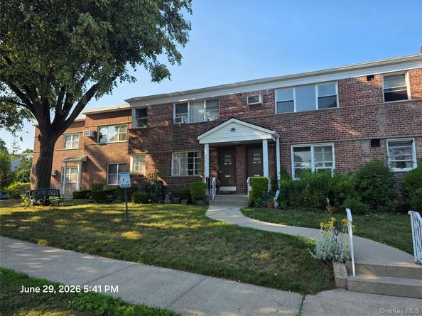 19607 Dunton Ave 1C, Holliswood NY 11423