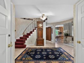 19 Seward Drive, Woodbury NY 11797