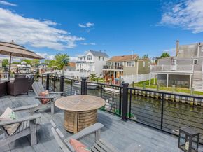 650 S 9th Street, Lindenhurst NY 11757