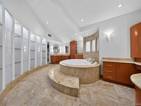 5 Glen Hill Court, Dix Hills NY 11746