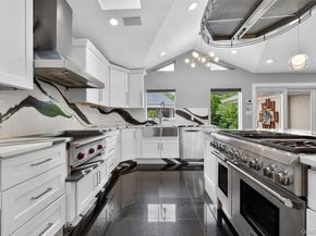 5 Glen Hill Court, Dix Hills NY 11746