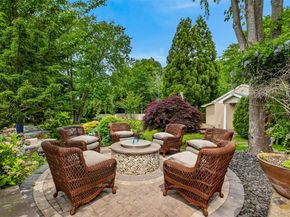 5 Glen Hill Court, Dix Hills NY 11746