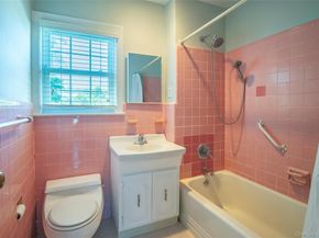 172 Hillside Avenue, Manhasset NY 11030