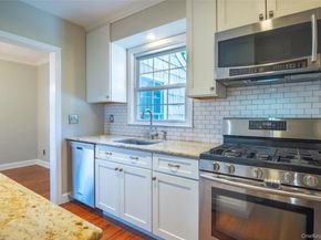 172 Hillside Avenue, Manhasset NY 11030