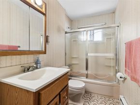 15 Willard Avenue, Farmingdale NY 11735