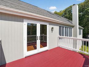 986 Cliff Avenue, Yorktown Heights NY 10598