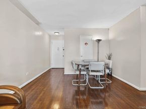 142-05 Roosevelt Avenue 7, Flushing NY 11354