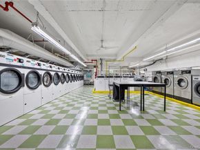 142-05 Roosevelt Avenue 7, Flushing NY 11354