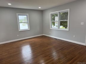 466 44th Street, Copiague NY 11726