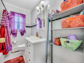 190 Sylvester Street, Westbury NY 11590