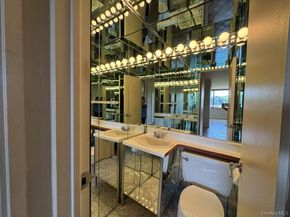 269-10 Grand Central Parkway 4O, Floral Park NY 11005