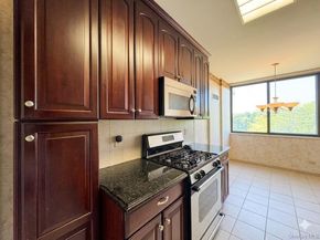269-10 Grand Central Parkway 4O, Floral Park NY 11005