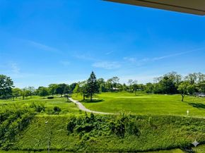 269-10 Grand Central Parkway 4O, Floral Park NY 11005