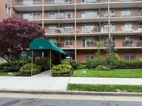20 Wendell Street 34E, Hempstead NY 11550