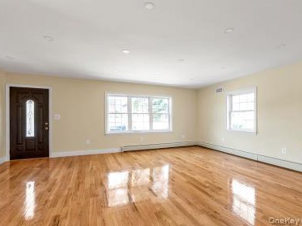 247-13 139th Avenue, Rosedale NY 11422