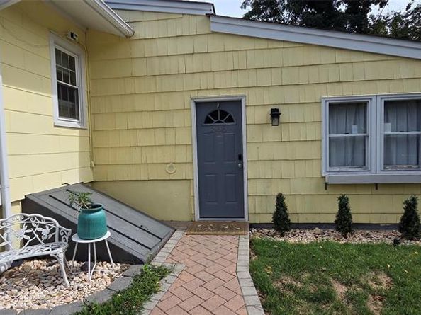 338 & 340 Main Street, Setauket NY 11733