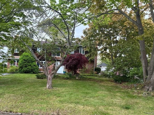 223 Sherry Street, East Islip NY 11730